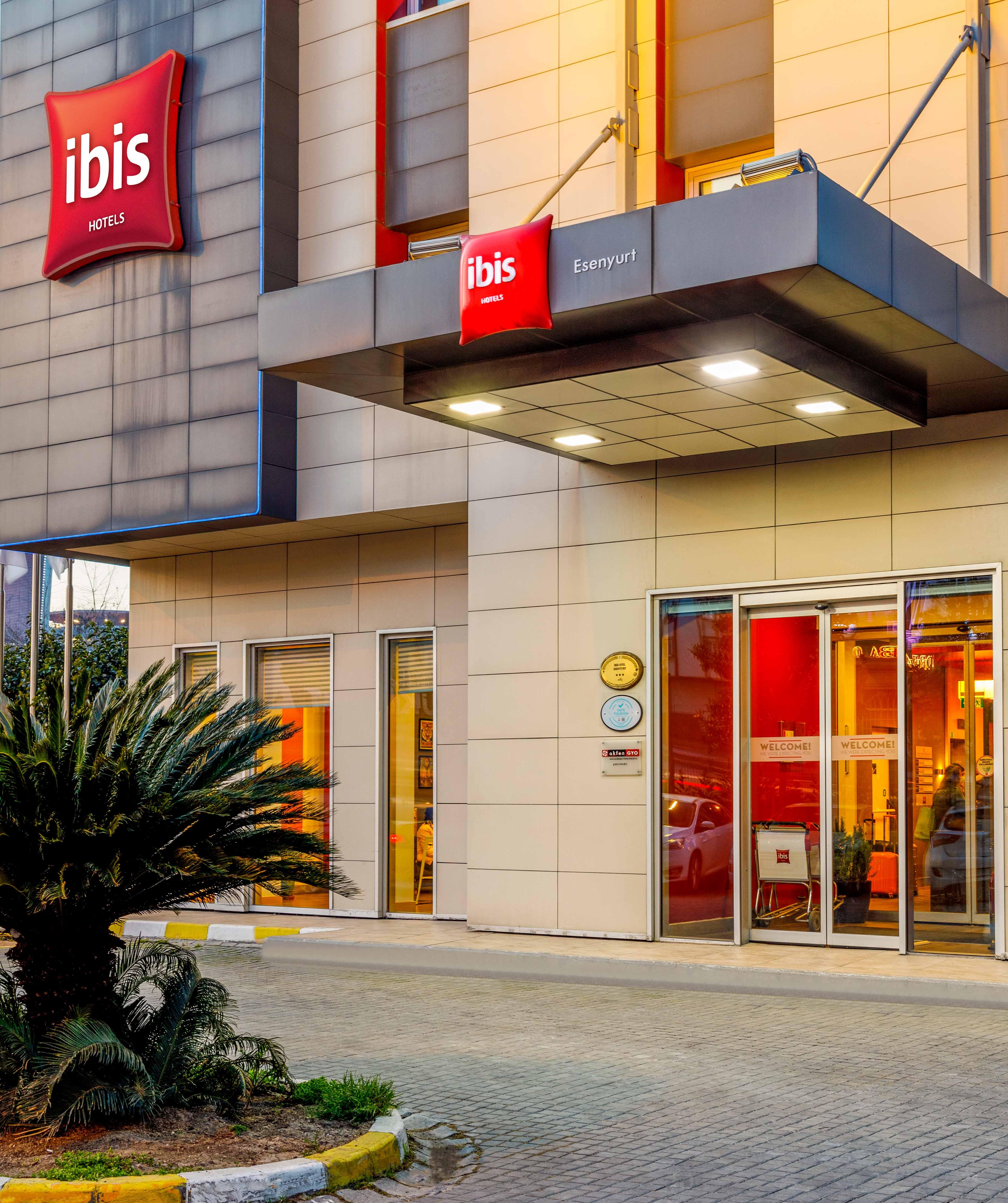 Отель Ibis Istanbul Esenyurt Экстерьер фото