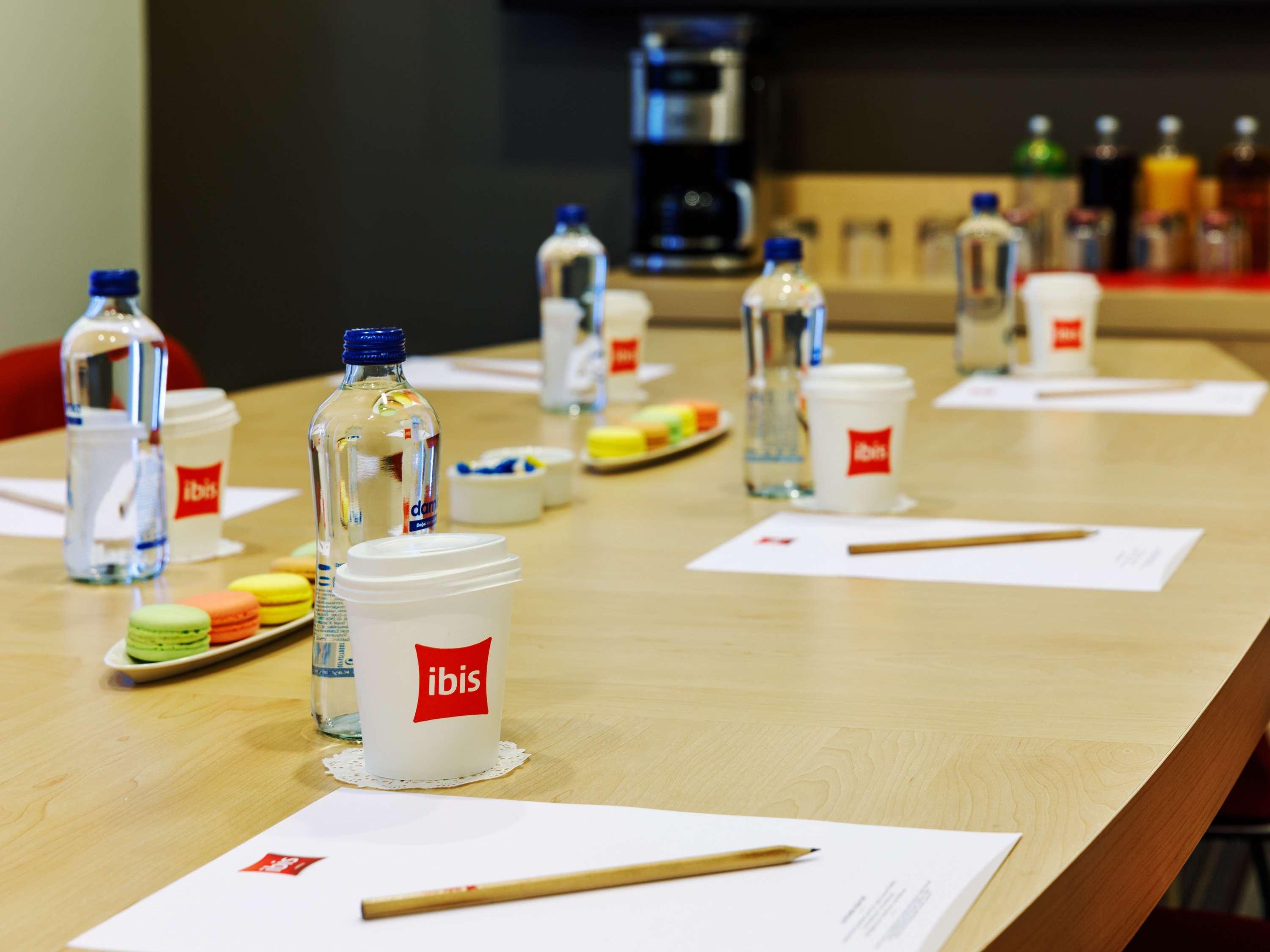 Отель Ibis Istanbul Esenyurt Экстерьер фото